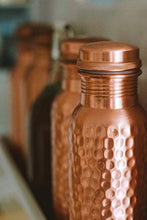 Load image into Gallery viewer, APEX OUTLET 100% Pure Copper water bottle Ayurvedic Water Copper Bottle - Leak-Proof water bottle hammered bottle Seal Cap, joint free copper bottle Christmas gift 32 Oz (Hammered)
